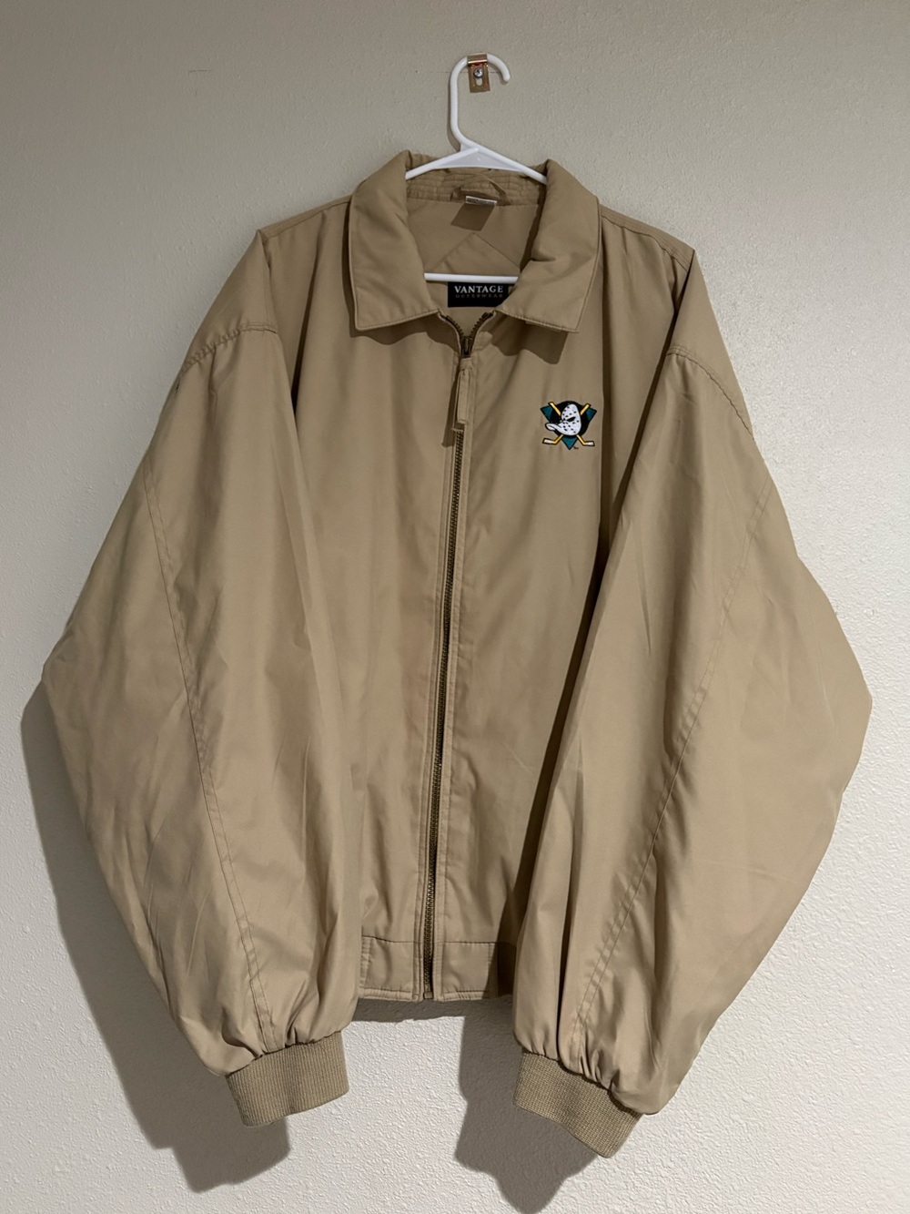 Mighty Ducks Jacket - Picture 1 of 5